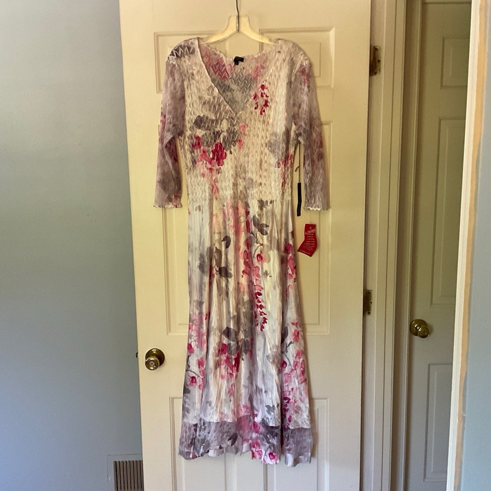 Komarov Lace Sleeve Charmeuse Dress Midi Rouge Wisteria L NWT Wedding Guest